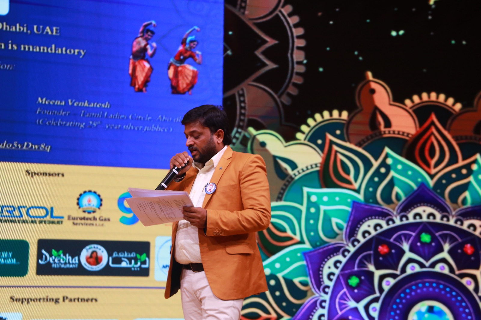 WORLD FIRST RECORD FOR PERFORMING 21 DIFFERENT INDIAN TRADITIONAL DANCE FORMS SIMULTANEOUSLY BY 333+ ARTISTS ON A SINGLE STAGE IN A SINGLE DAY