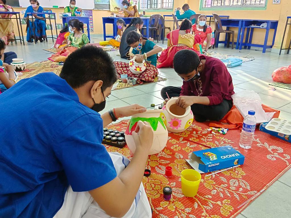 Tamizhar Thirunal 2022 On the celebration of Tamil New Year and Pongal festival , more than  100 participants performing 18 different arts and set a New World Record