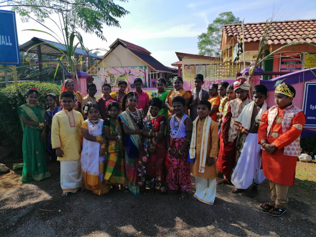 Tamizhar Thirunal 2022 On the celebration of Tamil New Year and Pongal festival , more than  100 participants performing 18 different arts and set a New World Record