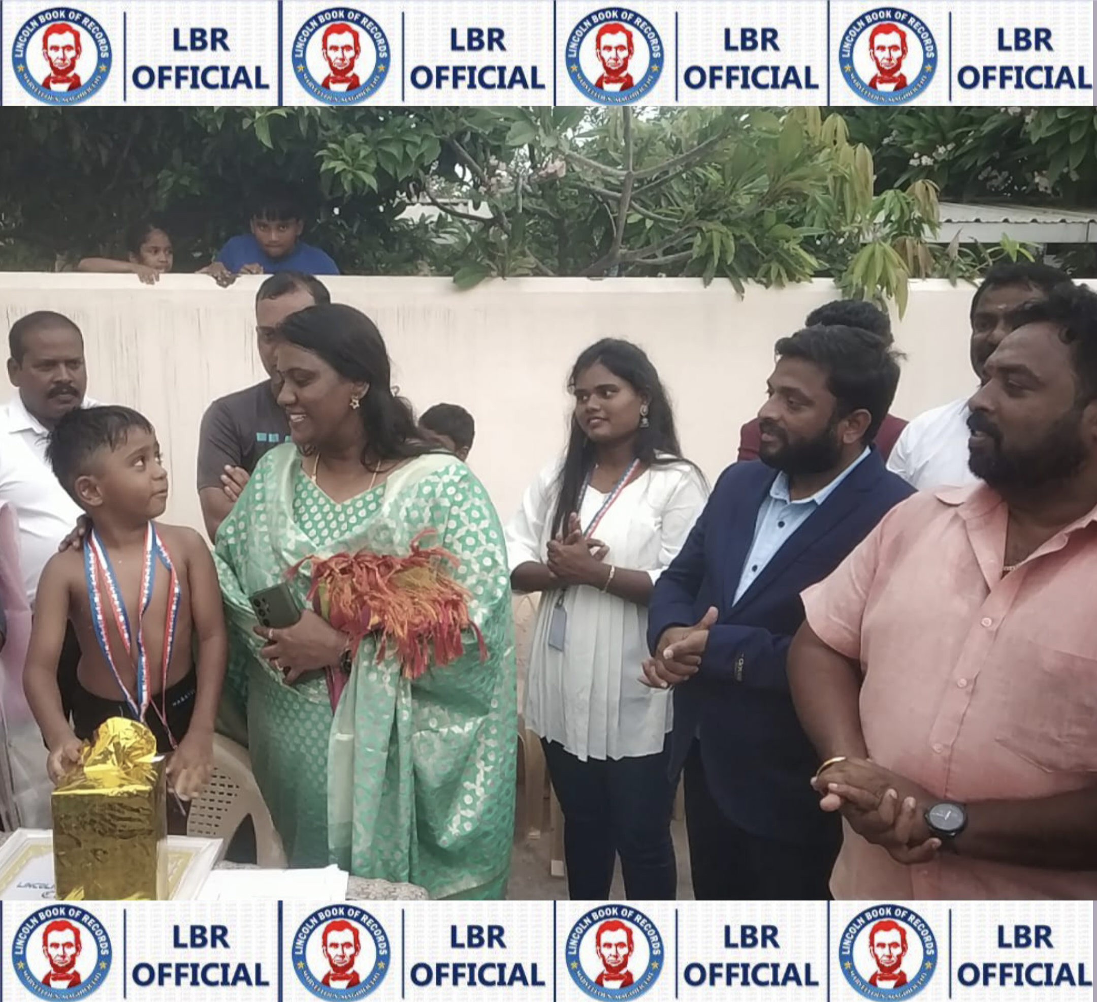 FIRST TIME IN THE WORLD, A 5-YEAR-OLD BOY SWAM WITH HIS  HANDS TIED BEHIND HIS BACK AND SET A NEW WORLD RECORD