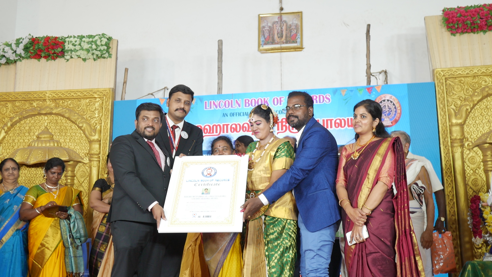 Bharatanatyam performance for 3 consecutive hours about  63 Nayanars through music and dance