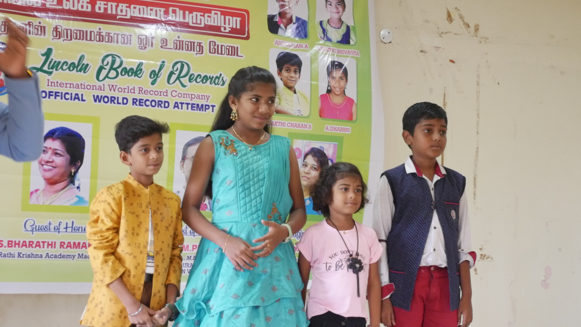 World's youngest child to trace spiral drawing of Thiruvalluvar  by reciting 1330 Thirukural simultaneously in least time.