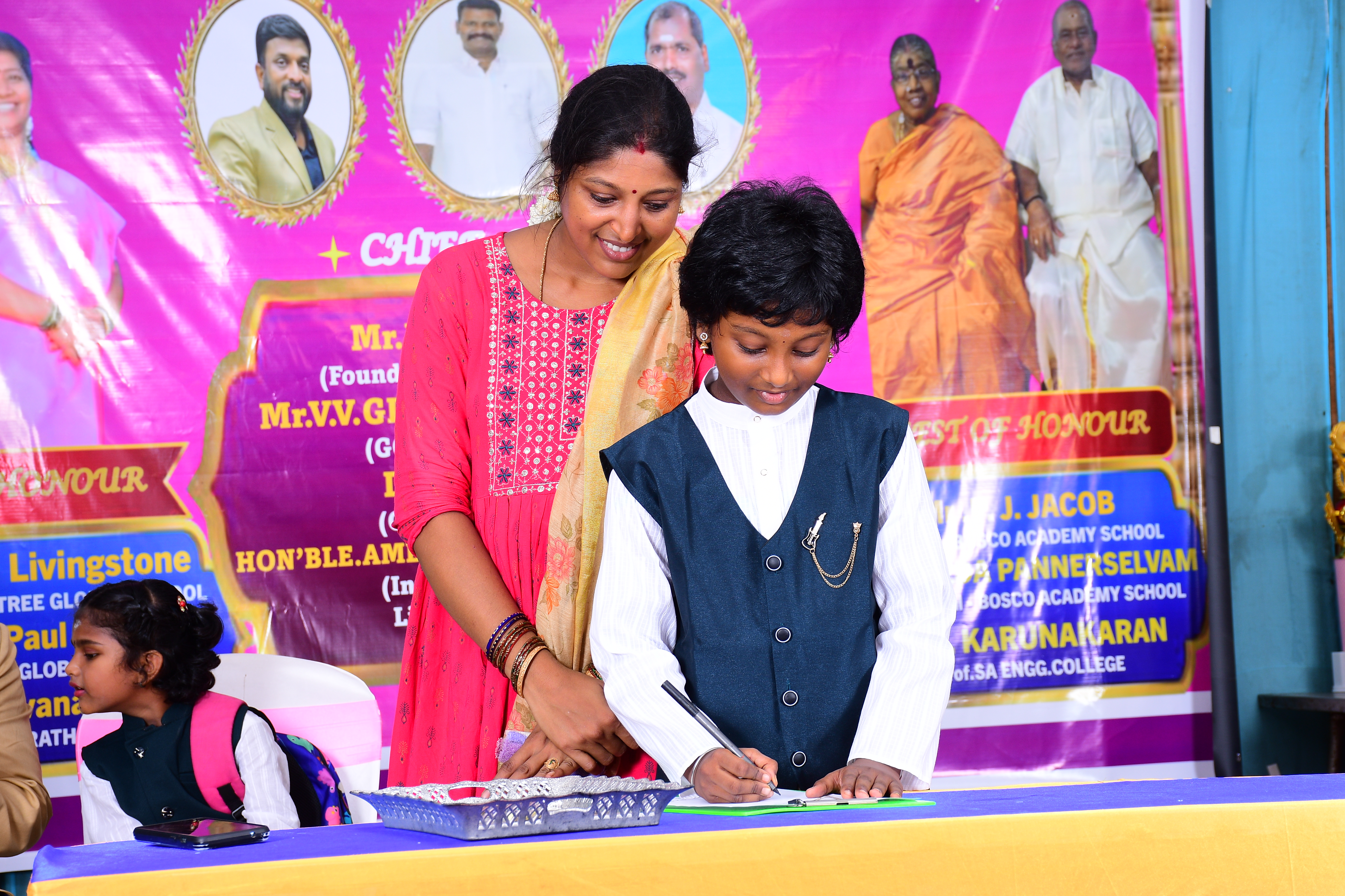 World record by reciting Squares of number 1-100 and simultaneously drawing and colouring the Image of the Indian Mathematician Srinivasa Ramanujan  in 5 minutes of time.